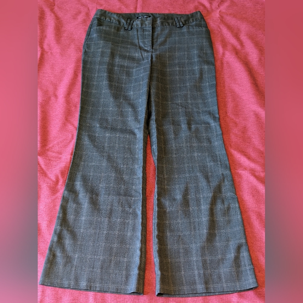 Axcess Liz Claiborne Size 6 Grey Dress Pants